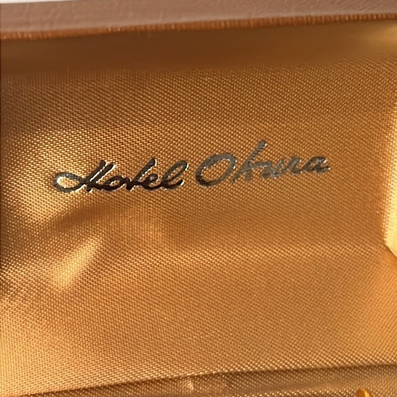 VTG Hotel Okura Very Rare 1950's Japan Gold Tone Gingko Leaves Hat Pin - Picture 4 of 8